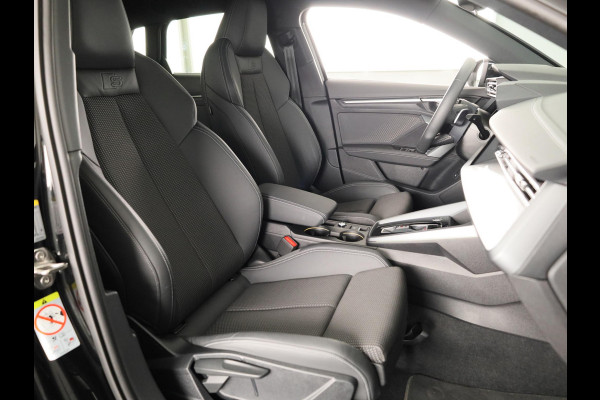 Audi A3 Sportback 40 TFSI e S edition 204 pk S-tronic | Verlengde garantie | Navigatie | Parkeersensoren (Park assist) | Achteruitrijcamera | Adaptieve cruise control | Stoelverwarming | S-Line |