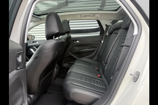 Peugeot 308 SW 1.2 PureTech Blue Lease Executive 2e Eigenaar|Navi|Clima|Cruise|Pano|Trekhaak|Carplay|PDC V+A|D-riem vv in2024|N.A.P|APK tot 04-2027