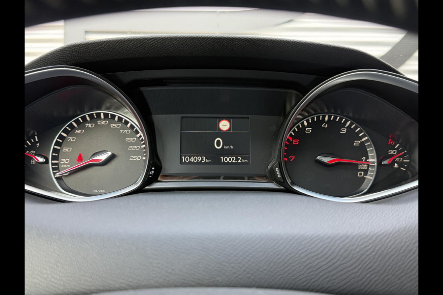 Peugeot 308 SW 1.2 PureTech Blue Lease Executive 2e Eigenaar|Navi|Clima|Cruise|Pano|Trekhaak|Carplay|PDC V+A|D-riem vv in2024|N.A.P|APK tot 04-2027