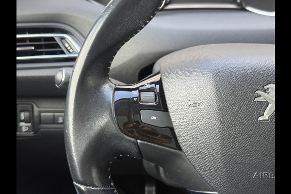Peugeot 308 SW 1.2 PureTech Blue Lease Executive 2e Eigenaar|Navi|Clima|Cruise|Pano|Trekhaak|Carplay|PDC V+A|D-riem vv in2024|N.A.P|APK tot 04-2027