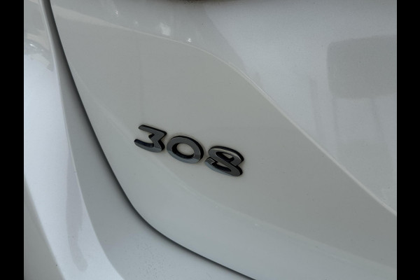 Peugeot 308 SW 1.2 PureTech Blue Lease Executive 2e Eigenaar|Navi|Clima|Cruise|Pano|Trekhaak|Carplay|PDC V+A|D-riem vv in2024|N.A.P|APK tot 04-2027
