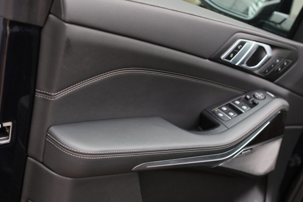 BMW X5 XDrive50e M-Sport Pro *Sky-Lounge*B&W*M-Stoelen*Achteras-Besturing*