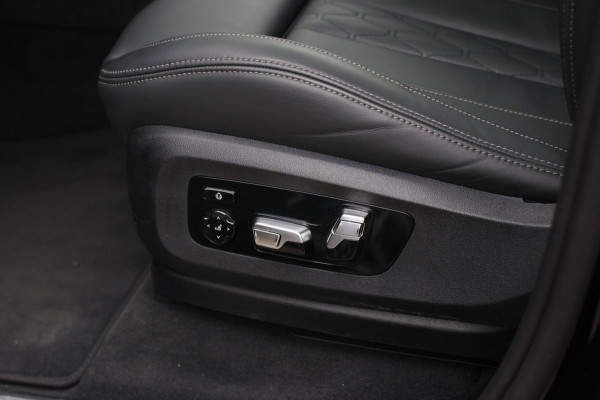 BMW X5 XDrive50e M-Sport Pro *Sky-Lounge*B&W*M-Stoelen*Achteras-Besturing*