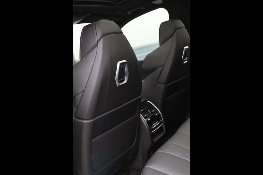 BMW X5 XDrive50e M-Sport Pro *Sky-Lounge*B&W*M-Stoelen*Achteras-Besturing*