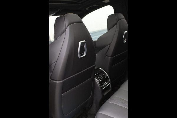 BMW X5 XDrive50e M-Sport Pro *Sky-Lounge*B&W*M-Stoelen*Achteras-Besturing*
