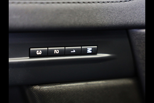 Land Rover Range Rover Evoque 1.5 P300e AWD R-Dynamic SE / Meridian / Panoramadak / Leder / Memory / Camera / Acc / Lane Assist