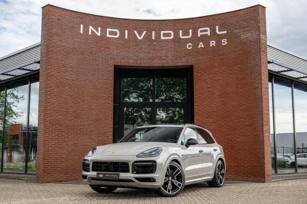 Porsche Cayenne 3.0 E-Hybrid Platinum Edition 4-Wielsturing VOLL