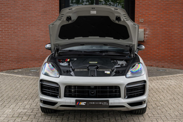 Porsche Cayenne 3.0 E-Hybrid Platinum Edition 4-Wielsturing VOLL
