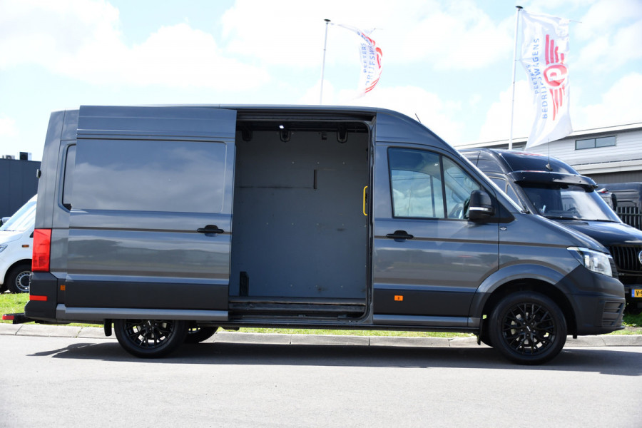 Volkswagen Crafter 35 2.0 TDI L3H3 PB Edition Camera, Cruise, Carplay, automaat, Airco, Trekhaak, Mulitmedia, 140pk, Uniek!
