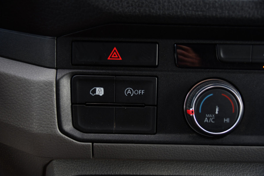 Volkswagen Crafter 35 2.0 TDI L3H3 PB Edition Camera, Cruise, Carplay, automaat, Airco, Trekhaak, Mulitmedia, 140pk, Uniek!