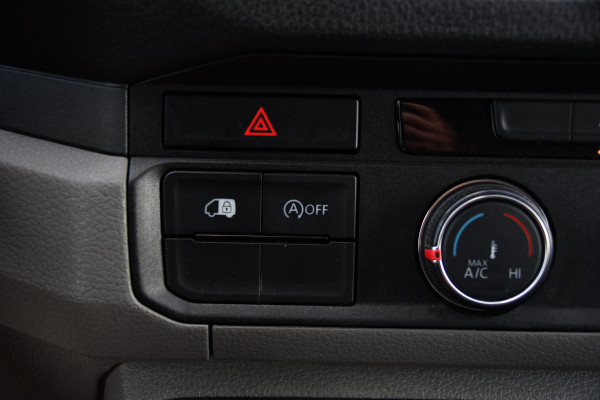 Volkswagen Crafter 35 2.0 TDI L3H3 PB Edition Camera, Cruise, Carplay, automaat, Airco, Trekhaak, Mulitmedia, 140pk, Uniek!
