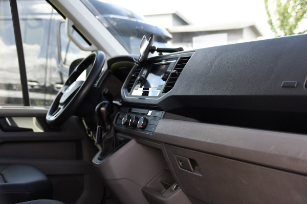 Volkswagen Crafter 35 2.0 TDI L3H3 PB Edition Camera, Cruise, Carplay, automaat, Airco, Trekhaak, Mulitmedia, 140pk, Uniek!