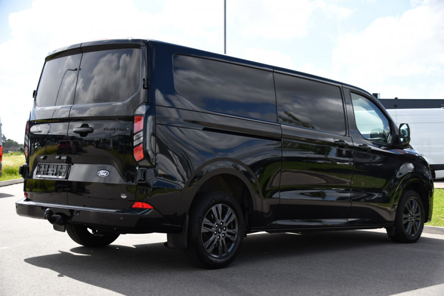 Ford Transit Custom 300 2.0 TDCI L2H1 Black Edition Full Options! Adaptieve Cruise, Virtual, Camera, LED, Carplay, 170pk, Trekhaak, Stuurverwarming, Automaat, Stoelverwarming, Uniek!