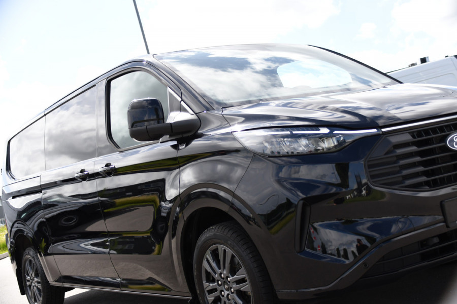 Ford Transit Custom 300 2.0 TDCI L2H1 Black Edition Full Options! Adaptieve Cruise, Virtual, Camera, LED, Carplay, 170pk, Trekhaak, Stuurverwarming, Automaat, Stoelverwarming, Uniek!