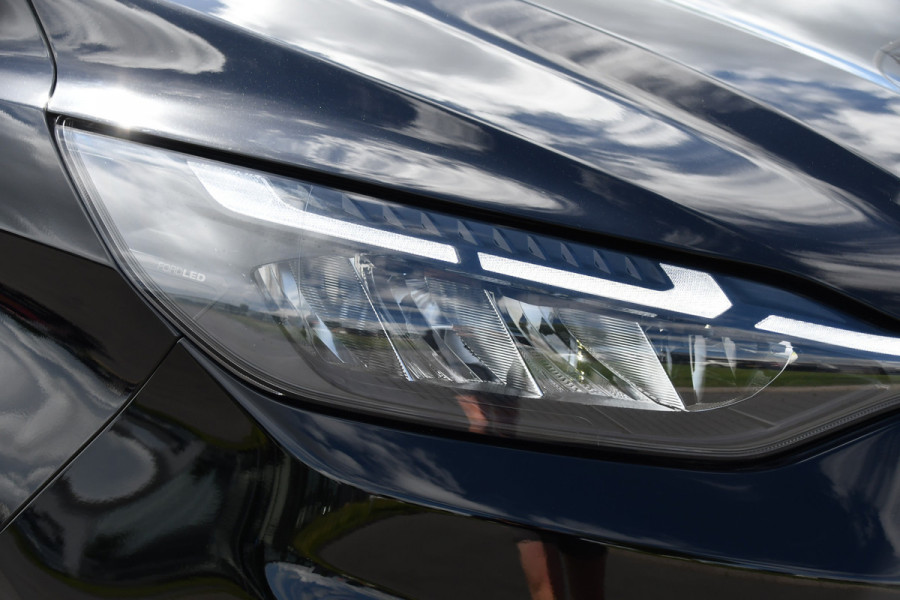 Ford Transit Custom 300 2.0 TDCI L2H1 Black Edition Full Options! Adaptieve Cruise, Virtual, Camera, LED, Carplay, 170pk, Trekhaak, Stuurverwarming, Automaat, Stoelverwarming, Uniek!