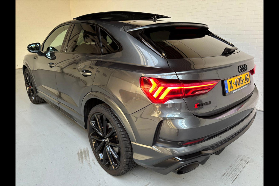 Audi RSQ3 Sportback Automaat 2.5 TFSI 400PK Quattro Daytona Grey, Black Pakket, Alcantara/Half Leder, Schuifdak, 21inch, Trekhaak