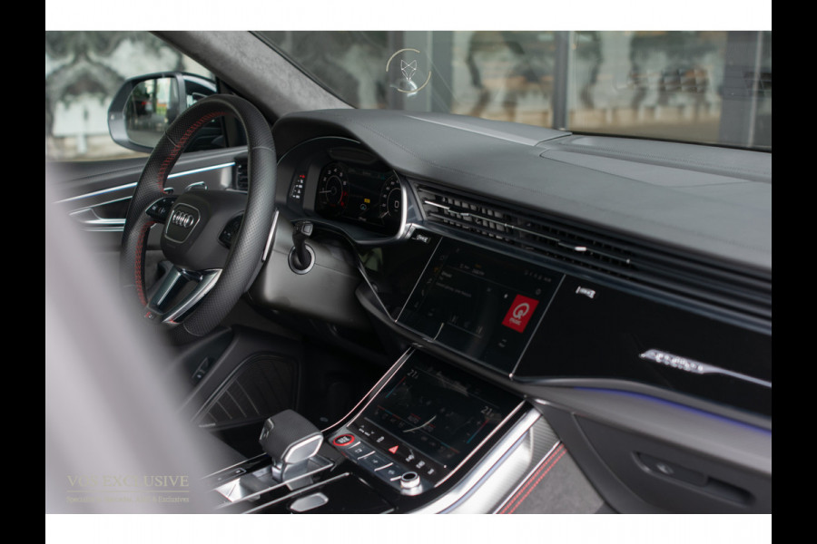 Audi RSQ8 4.0 TFSI Quattro 700PK URBAN|FULL CARBON|23" Vossen|Ceramic|RS Dynamic|B&O 3D Advanced||ACC|Uitlaatsysteem|Keyless|Softclose|Standkachel|360°