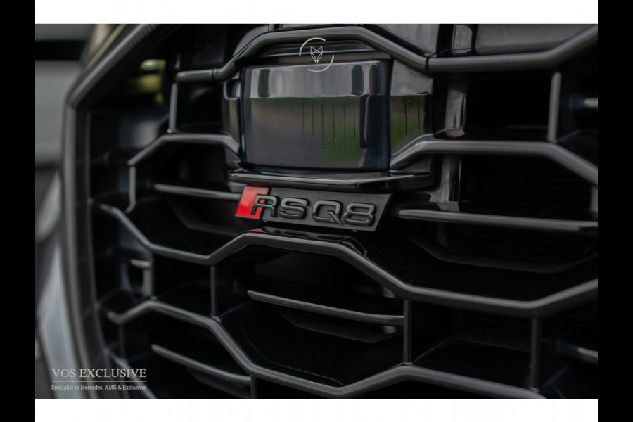 Audi RSQ8 4.0 TFSI Quattro 700PK URBAN|FULL CARBON|23" Vossen|Ceramic|RS Dynamic|B&O 3D Advanced||ACC|Uitlaatsysteem|Keyless|Softclose|Standkachel|360°