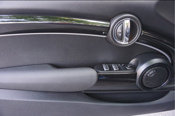 MINI Cabrio 1.5 Cooper Resolute Edition. Navi Leder Camera Stoel+Stuur verwarming