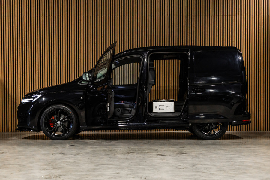 Volkswagen Caddy Cargo 2.0 TDI DSG | L+R Schuifdeur | ACC | Side Assist | Lane Assist | Virtual Cockpit | Camera | CarPlay | Stoelverwarming | LED Koplampen | Sidebars | DAB | Fabrieksgarantie | Facelift model | BPM Vrij