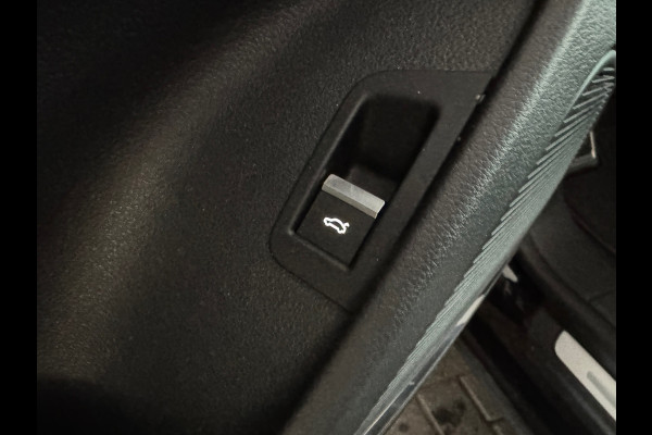 Audi RSQ8 4.0 TFSI quattro Pano|Ceramic|HuD|B&O|Trekh|Massage
