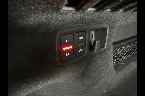 Audi RSQ8 4.0 TFSI quattro Pano|Ceramic|HuD|B&O|Trekh|Massage