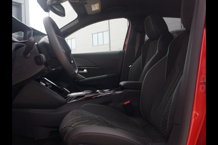 Peugeot 208 1.2 Hybrid 145 e-DCS6 GT Winterpakket