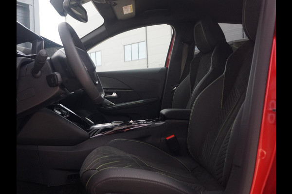Peugeot 208 1.2 Hybrid 145 e-DCS6 GT Winterpakket