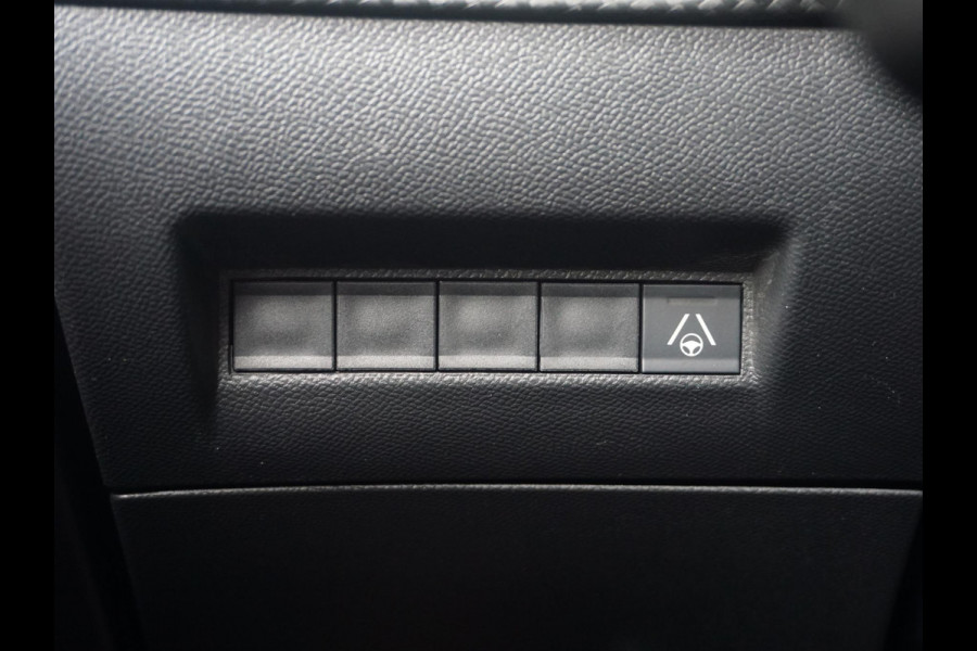 Peugeot 208 1.2 Hybrid 145 e-DCS6 GT Winterpakket