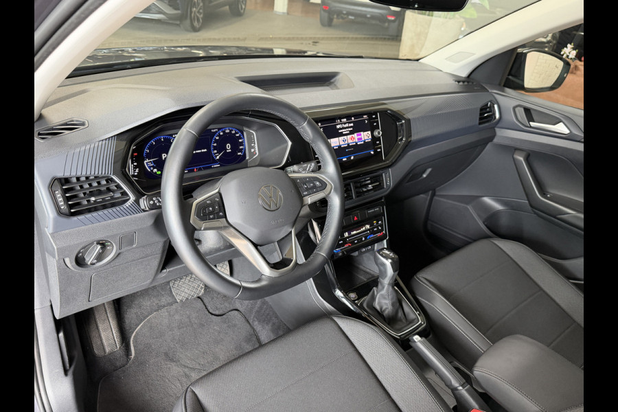 Volkswagen T-Cross 1.5 TSI 150pk ACT DSG Style| Navi | 18" | Camera | Keyless | Carplay | Stoelverwarming | Led | ACC | 100% Dealer Onderhouden!
