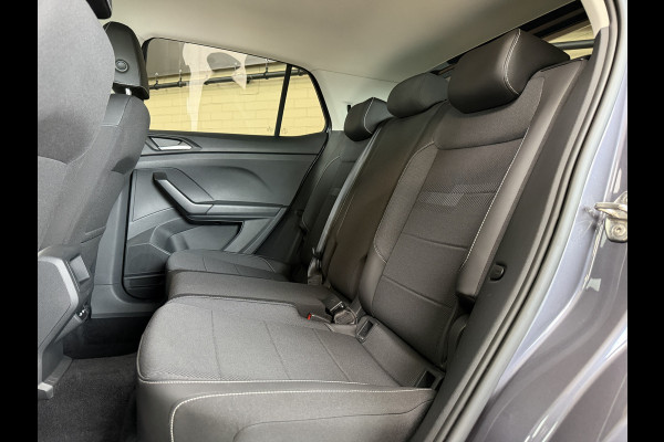 Volkswagen T-Cross 1.5 TSI 150pk ACT DSG Style| Navi | 18" | Camera | Keyless | Carplay | Stoelverwarming | Led | ACC | 100% Dealer Onderhouden!