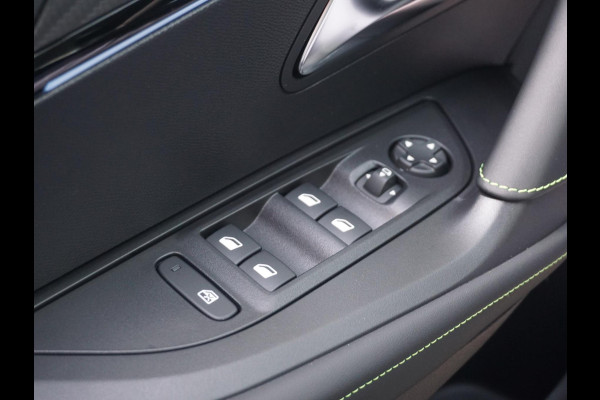 Peugeot e-2008 EV GT Avantage 54 kWh Leder Alcantara