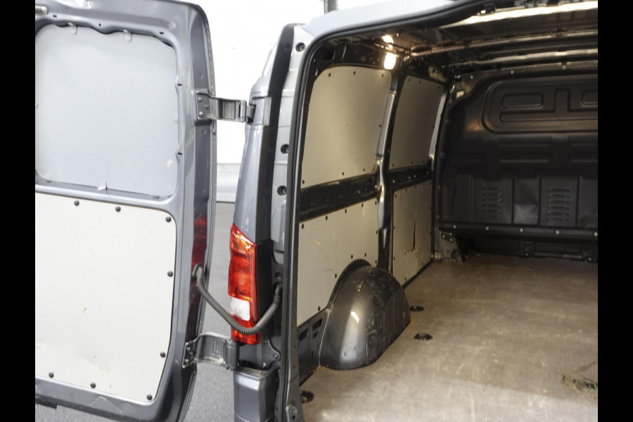 Mercedes-Benz Vito 114 CDI automaat Lang Trekhaak Navigatie Climate control Cruise Control Camera