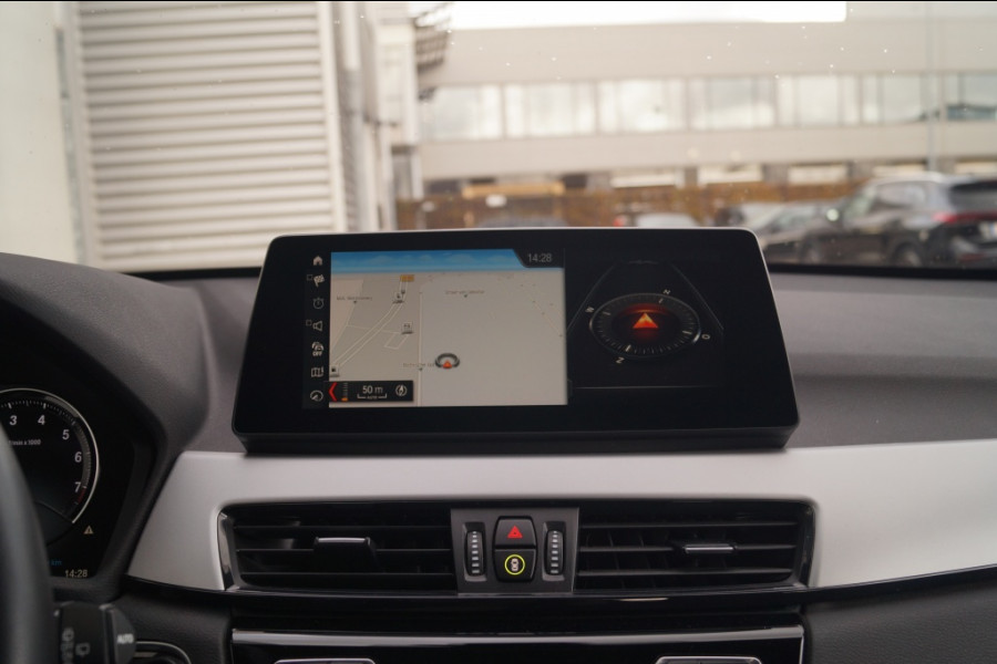 BMW X1 xDrive25e Executive -NAVI-ECC-HUD-CAM-PDC-