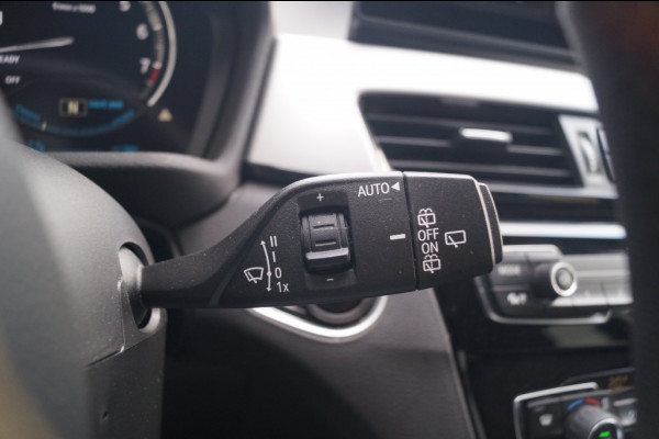 BMW X1 xDrive25e Executive -NAVI-ECC-HUD-CAM-PDC-