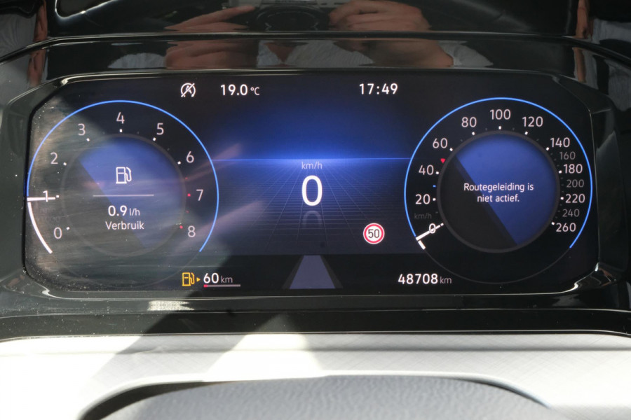 Volkswagen Golf Variant 1.0 TSI Life Business 110 PK | Adaptieve Cruise | Trekhaak | CarPlay | Stoelverwarming | Elektr. Stoel | Camera |