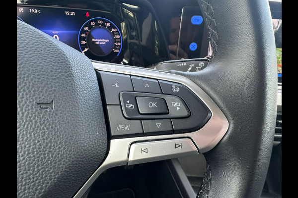 Volkswagen Golf Variant 1.0 TSI Life Business 110 PK | Adaptieve Cruise | Trekhaak | CarPlay | Stoelverwarming | Elektr. Stoel | Camera |
