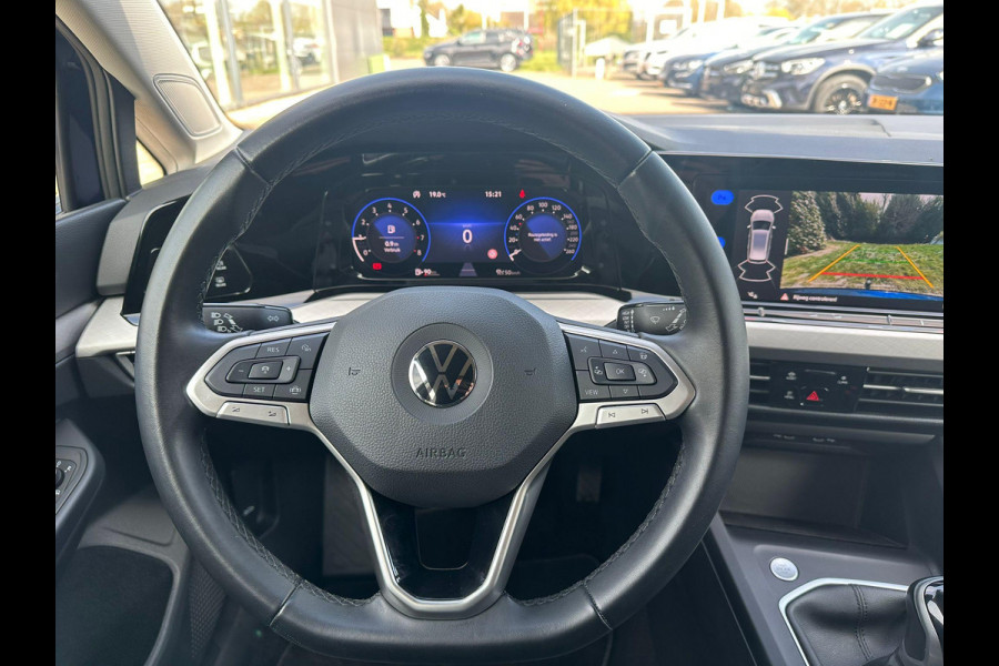 Volkswagen Golf Variant 1.0 TSI Life Business 110 PK | Adaptieve Cruise | Trekhaak | CarPlay | Stoelverwarming | Elektr. Stoel | Camera |