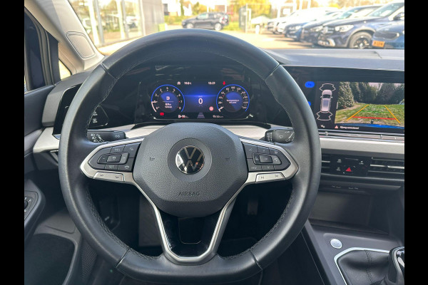 Volkswagen Golf Variant 1.0 TSI Life Business 110 PK | Adaptieve Cruise | Trekhaak | CarPlay | Stoelverwarming | Elektr. Stoel | Camera |
