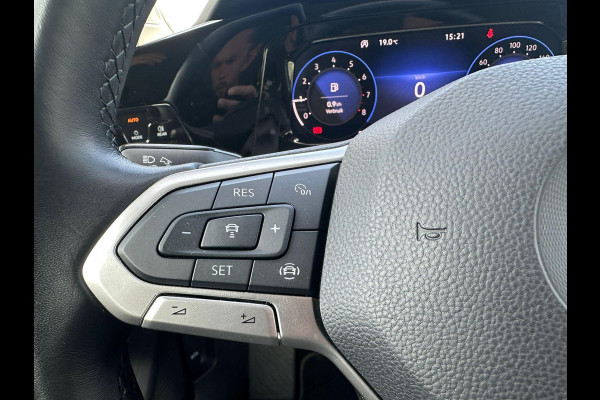 Volkswagen Golf Variant 1.0 TSI Life Business 110 PK | Adaptieve Cruise | Trekhaak | CarPlay | Stoelverwarming | Elektr. Stoel | Camera |
