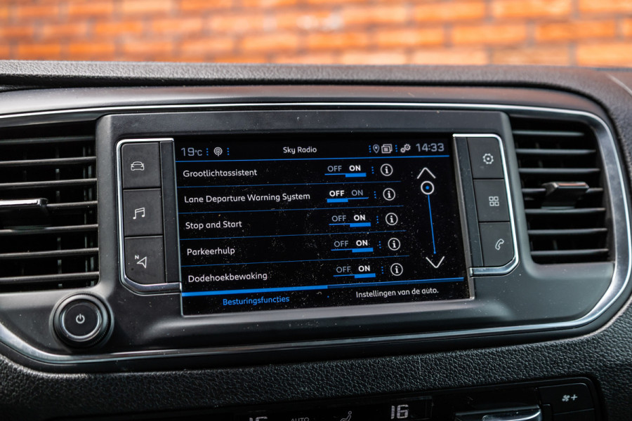 Peugeot Expert 2.0 BlueHDI Long DC | Dubbel cabine | Navigatie | Camera | CarPlay | Climate control | Trekhaak | Dodehoek detector | Nieuwe APK
