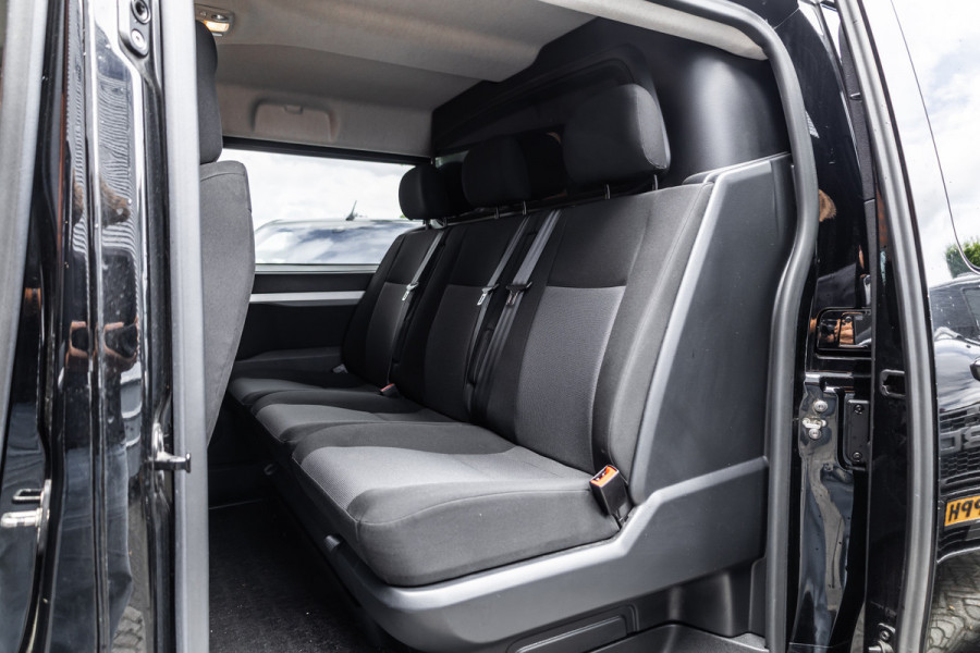 Peugeot Expert 2.0 BlueHDI Long DC | Dubbel cabine | Navigatie | Camera | CarPlay | Climate control | Trekhaak | Dodehoek detector | Nieuwe APK