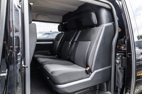 Peugeot Expert 2.0 BlueHDI Long DC | Dubbel cabine | Navigatie | Camera | CarPlay | Climate control | Trekhaak | Dodehoek detector | Nieuwe APK