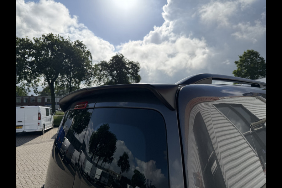 Volkswagen Caddy 2.0 TDI L2H1 BMT Maxi Comfortline / vaste prijs rijklaar € 14.950 ex btw / special edtion! / airco / grijs metallic / navigatie / 18 inch wielen / spoiler / euro 6 / bpm vrij