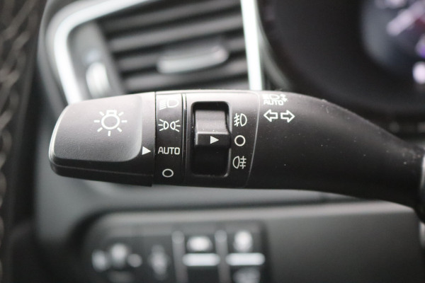 Kia Ceed Sportswagon 1.5 T-GDi 140PK Automaat GT-Line 11-2025!/Navigatie/Adapt.-cruise/Keyfree/Winter-pack