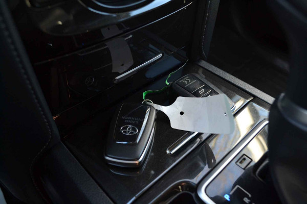 Toyota Land Cruiser 150 2.8 D-4D-F Executive Window Van