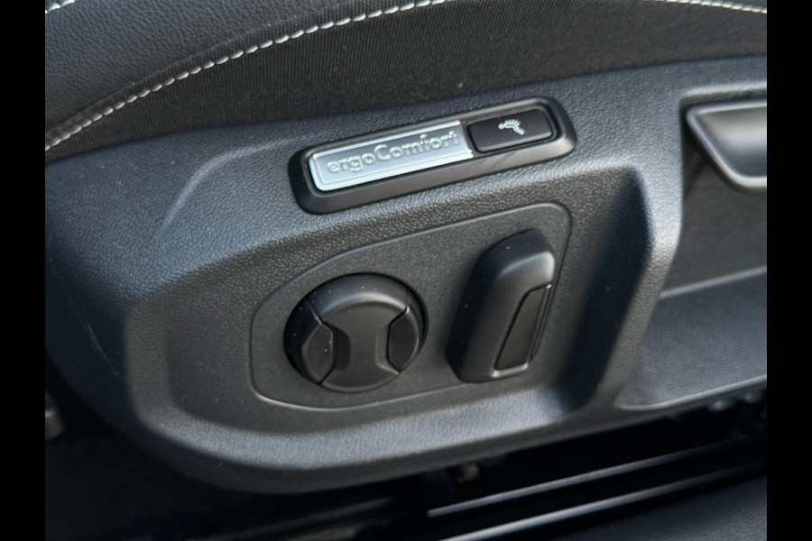 Volkswagen Arteon 1.4 TSI eHybrid Elegance SOH 92,8 %/ STANDK./ ERGOSTOELEN / CAMERA / TREKHAAK / 19INCH / ACC / STOELVERW. / NAVI