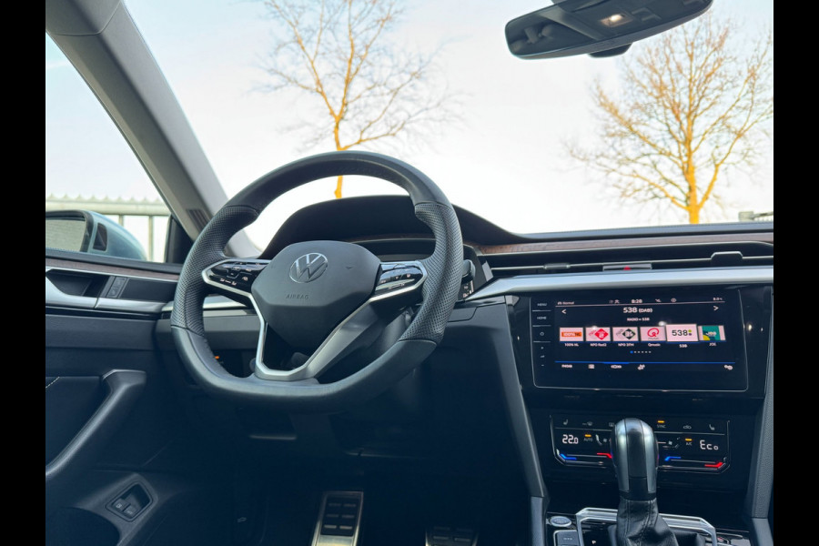Volkswagen Arteon 1.4 TSI eHybrid Elegance SOH 92,8 %/ STANDK./ ERGOSTOELEN / CAMERA / TREKHAAK / 19INCH / ACC / STOELVERW. / NAVI