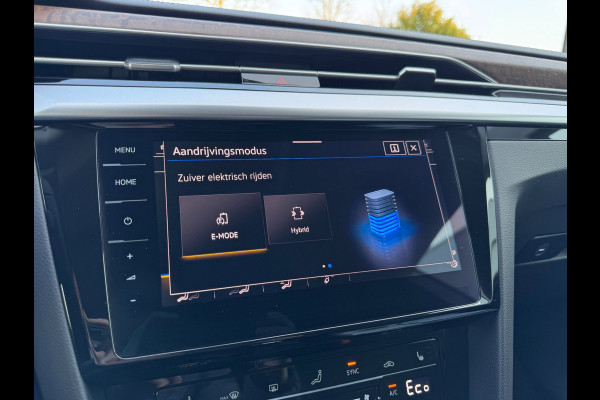 Volkswagen Arteon 1.4 TSI eHybrid Elegance SOH 92,8 %/ STANDK./ ERGOSTOELEN / CAMERA / TREKHAAK / 19INCH / ACC / STOELVERW. / NAVI
