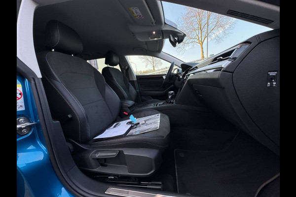 Volkswagen Arteon 1.4 TSI eHybrid Elegance SOH 92,8 %/ STANDK./ ERGOSTOELEN / CAMERA / TREKHAAK / 19INCH / ACC / STOELVERW. / NAVI